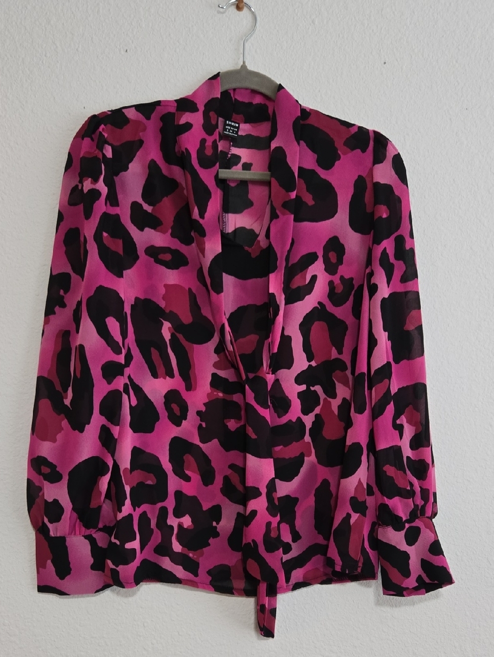 Shein Women’s Pink Leopard Print Tie-Neck Blouse Size S